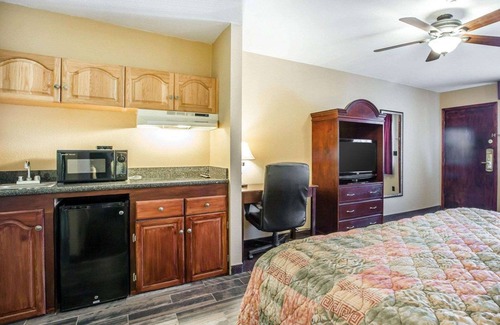 Cameron Park Hotel | Quality Inn & Suites Cameron Park Shingle Springs