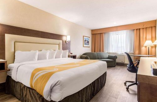 District des Promenades Hotel | Quality Inn & Suites
