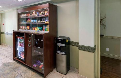 Whitecourt Hotel | Quality Inn & Suites