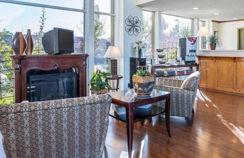 Cameron Park Hotel | Quality Inn & Suites Cameron Park Shingle Springs