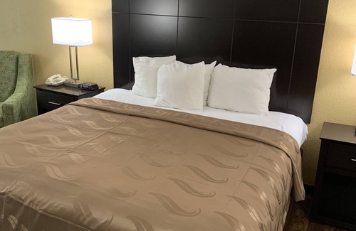 Canton Hotel | Quality Inn & Suites Canton, GA
