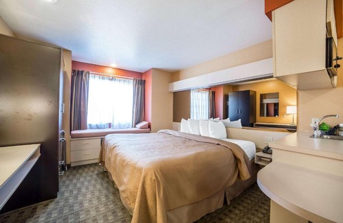 Elko Hotel | Quality Inn & Suites Elko
