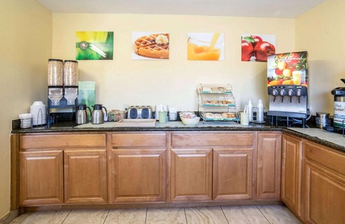 Elko Hotel | Quality Inn & Suites Elko