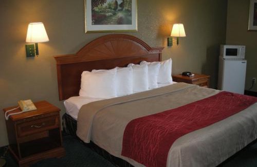 Ferdinand Hotel | Quality Inn & Suites Ferdinand