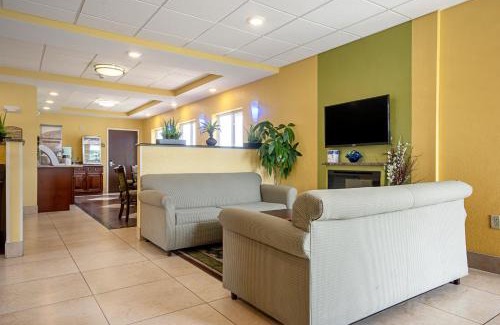 Glenmont Hotel | Quality Inn & Suites Glenmont - Albany South