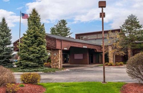 Goshen Hotel | Quality Inn & Suites Goshen