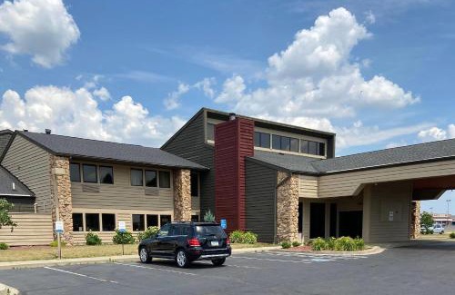 Goshen Hotel | Quality Inn & Suites Goshen