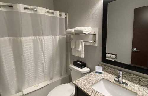 Hammond Hotel | Quality Inn & Suites Hammond Near I-8090