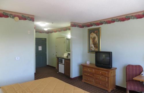Northwest Dallas Hotel | Quality Inn & Suites I-35 E-Walnut Hill