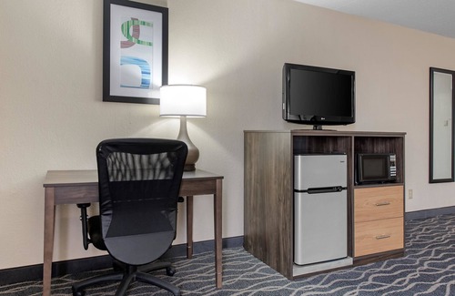 Lafayette Hotel | Quality Inn & Suites Lafayette I-65
