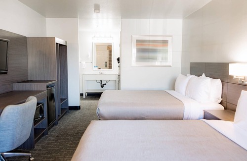 Lathrop Hotel | Quality Inn & Suites Lathrop - South Stockton