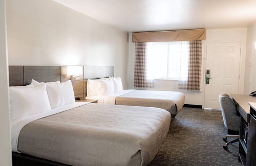 Lathrop Hotel | Quality Inn & Suites Lathrop - South Stockton