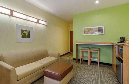 Lehigh Acres Hotel | Quality Inn & Suites Lehigh Acres Fort Myers