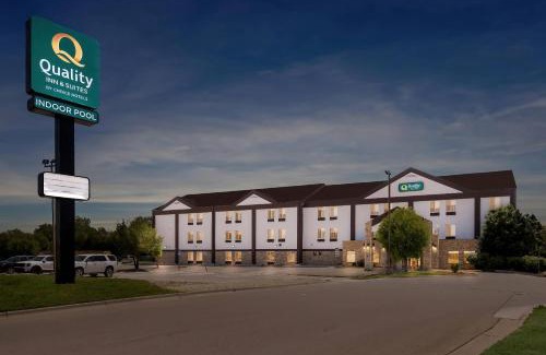 Manhattan Hotel | Quality Inn & Suites Manhattan