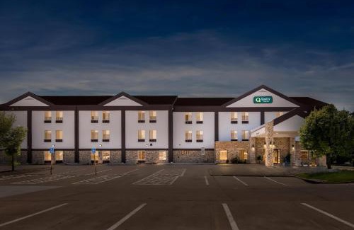 Manhattan Hotel | Quality Inn & Suites Manhattan