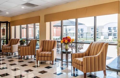 Mattoon Hotel | Quality Inn & Suites Mattoon South
