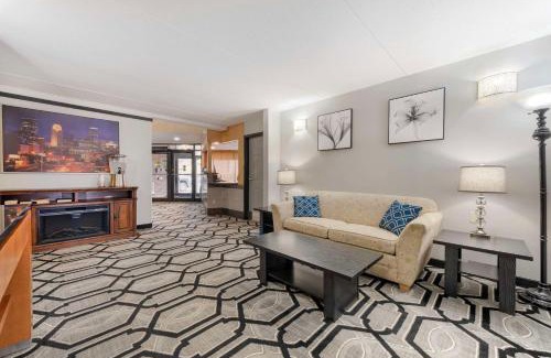 Rochester Hotel | Quality Inn & Suites Mayo Clinic Area