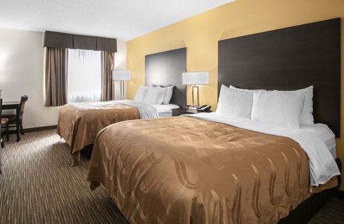 Metropolis Hotel | Quality Inn & Suites Metropolis I-24