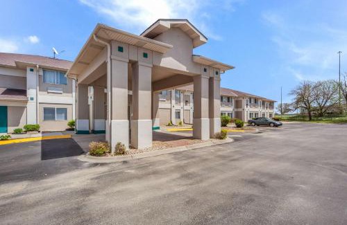 Chalco Hotel | Quality Inn & Suites Omaha Chalco