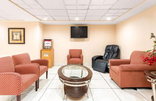 Orlando Hotel | Quality Inn & Suites Orlando Airport