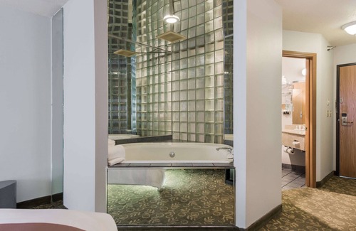 Red Wing Hotel | Quality Inn & Suites Red Wing