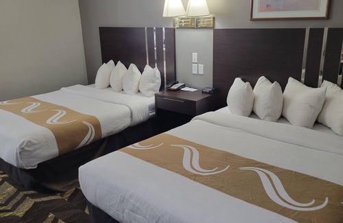 Salina Hotel | Quality Inn & Suites Salina National Forest Area