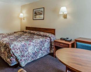 Salina Hotel | Quality Inn & Suites Salina National Forest Area