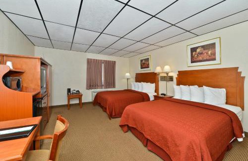 Salina Hotel | Quality Inn & Suites Salina West
