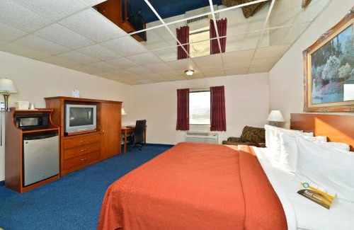 Salina Hotel | Quality Inn & Suites Salina West