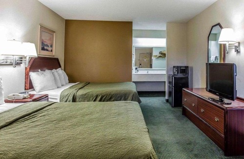 Stockbridge Hotel | Quality Inn & Suites Stockbridge Atlanta South I-75