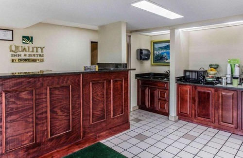 Stockbridge Hotel | Quality Inn & Suites Stockbridge Atlanta South I-75