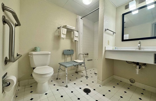 Alexandria Hotel | Quality Inn & Suites