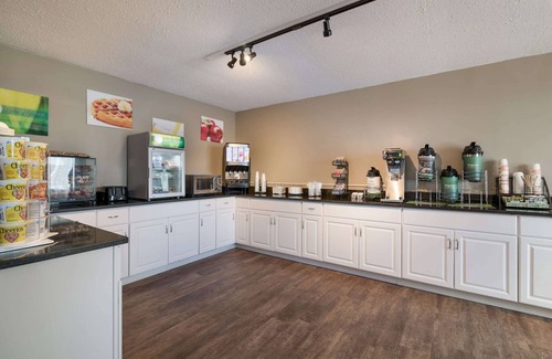 Danville Hotel | Quality Inn & Suites