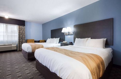 McCook Hotel | Quality Inn & Suites