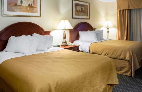 Sioux City Hotel | Quality Inn & Suites