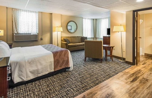 Virginia Hotel | Quality Inn & Suites