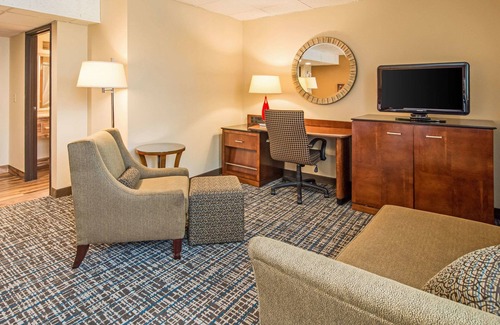 Virginia Hotel | Quality Inn & Suites