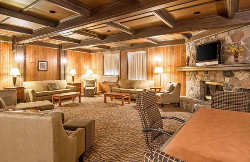 Virginia Hotel | Quality Inn & Suites