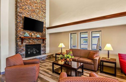 Eagle Hotel | Quality Inn & Suites Vail Valley