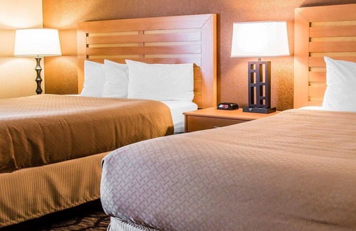 Warren Hotel | Quality Inn & Suites Warren - Detroit