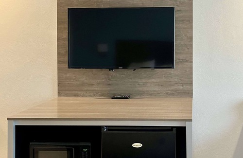 Tracy Hotel | Quality Inn Tracy I-205