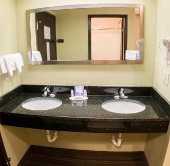 Athens Hotel | Quality Inn