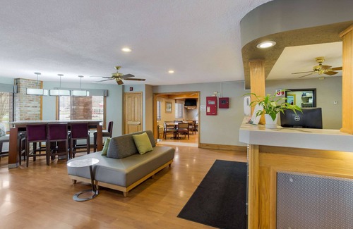 Athens Hotel | Quality Inn