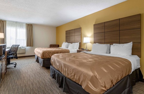 Creston Hotel | Quality Inn