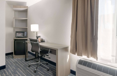 Lebanon Hotel | Quality Inn