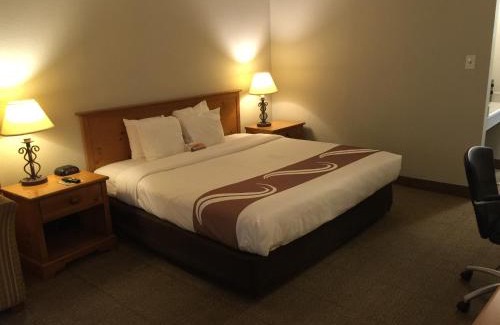 Salisbury Hotel | Quality Inn