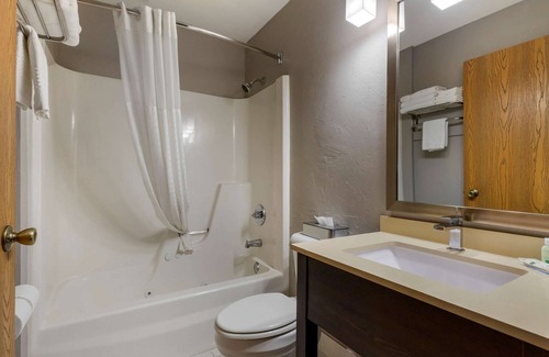Sallisaw Hotel | Quality Inn
