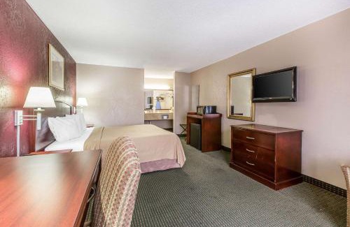 Tifton Hotel | Quality Inn