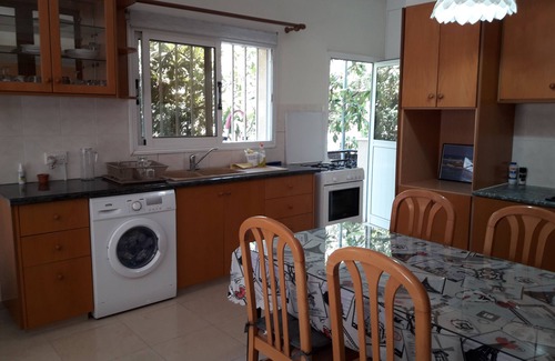 Limassol Apartment | Quality studio with good transport links near limassol casino &sea marina mymall