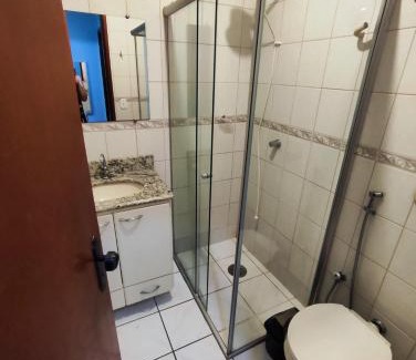 Santa Monica House | Quarto com banheiro privativo PARA MULHERES